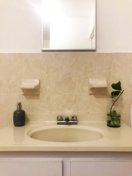 Comfortable And Private House 2 Bedrooms Wifi Parking Free Monterrey Esterno foto